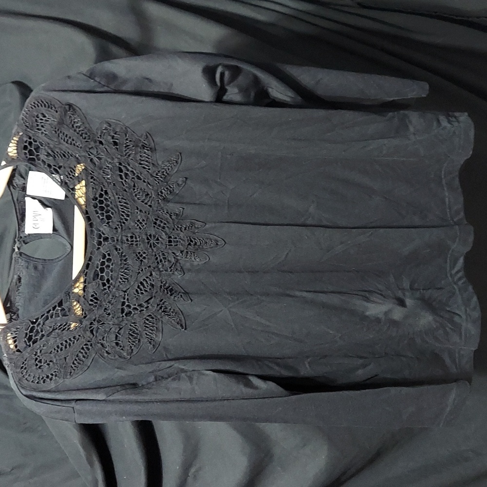Cervelle long sleeve top size medium (InvW128)